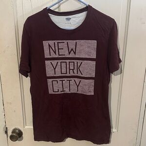 Old Navy Men's Maroon New York City Tee